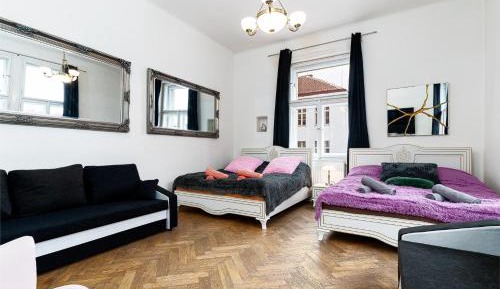 Four-Bedroom Platinum Apartment