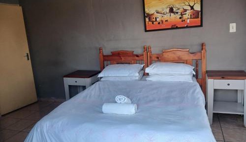 Deluxe Double Room (2 Adults + 1 Child)