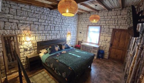 Triple Room with Private Bathroom