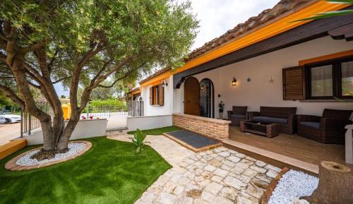 Three-Bedroom Holiday Home 