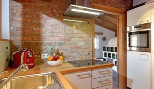 Two-Bedroom Apartment with Balcony - Annex