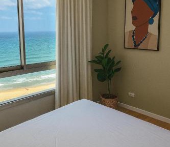 One-Bedroom Apartment - Sea Side