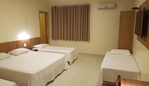 Quintuple Room