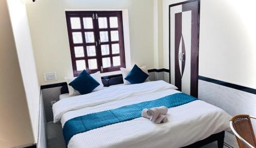 King Room with Balcony