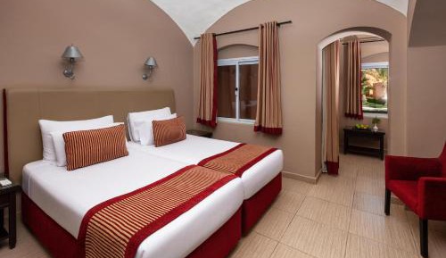 Superior, Queen or Twin Bed, Garden View