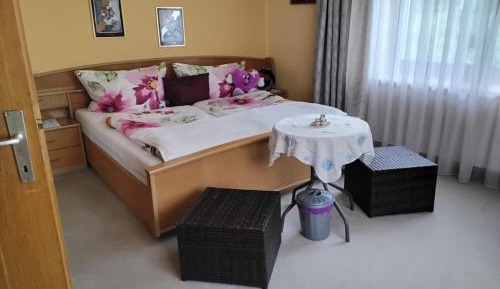 Three-Bedroom Vacation Home 