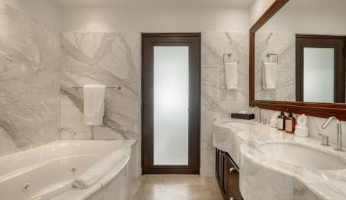 Two-Bedroom Apartment with Ocean View