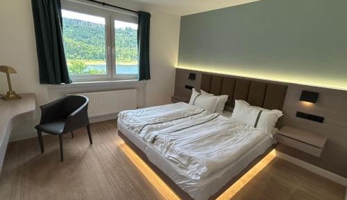 Double Room with Lake View