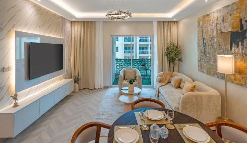 One-Bedroom Apartment with Balcony
