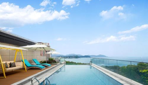 King Suite with Pool Access and Ocean View