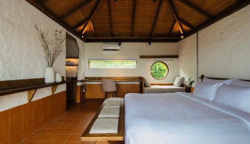 Queen Room with Sea View