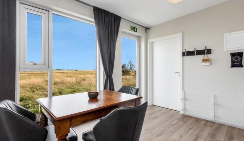 Studio with Mountain View