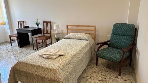 Single Room with Private Bathroom