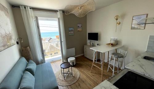 Apartment with Sea View