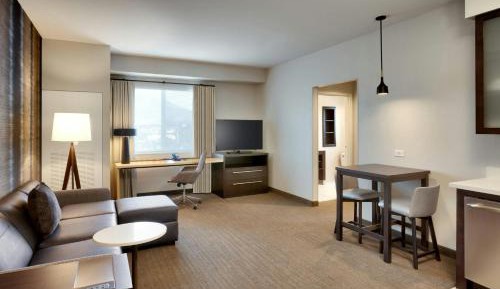 One-Bedroom Suite with King Bed, Sofa Bed, and Tub - Mobility and Hearing Accessible