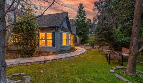 Four-Bedroom Holiday Home