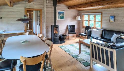 Five-Bedroom Holiday Home