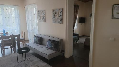 Two-Bedroom Deluxe Apartment with Garden View