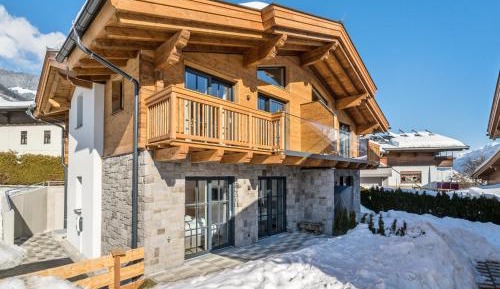 Four-Bedroom Holiday Home