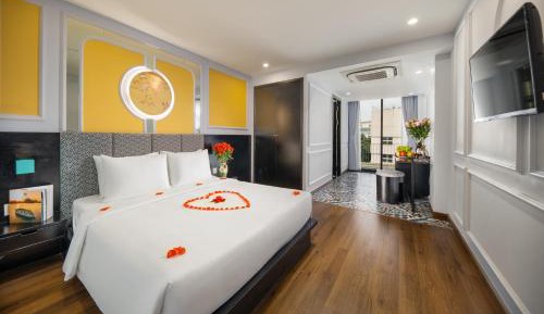 Junior Suite with Balcony