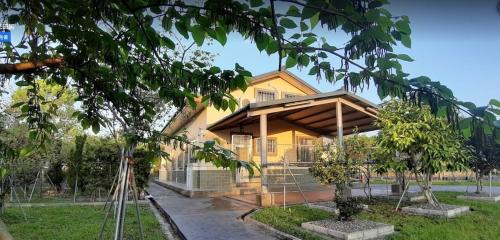 Deluxe Double Room with Shower