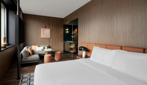 Brera King Suite with Balcony and City View