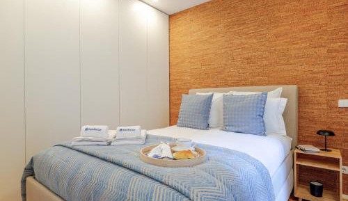One-Bedroom Apartment with Terrace