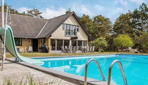 Six-Bedroom Holiday Home