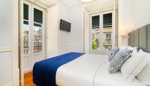 Superior One-Bedroom Apartment