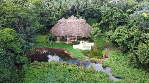 Deluxe Double Room (2 Adults + 1 Child)