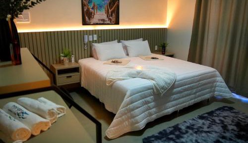 Deluxe King Suite