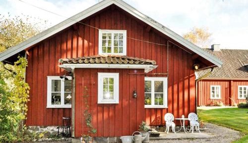 Four-Bedroom Holiday Home
