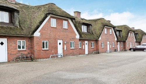 Four-Bedroom Holiday Home