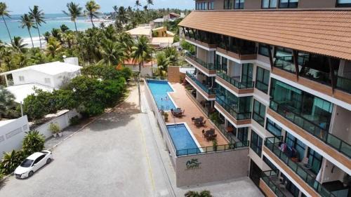 Two-Bedroom Apartment with Balcony and Sea View