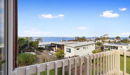 Four-Bedroom Holiday Home