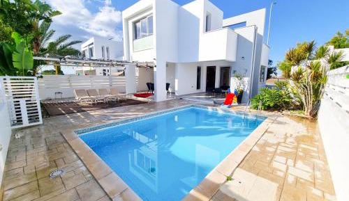 Villa with Private Pool