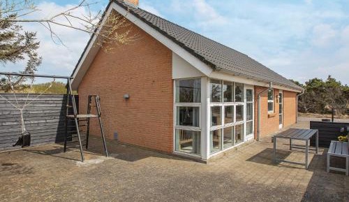Four-Bedroom Holiday Home