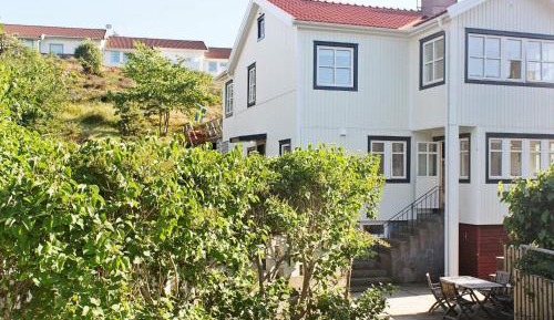 Two-Bedroom Holiday Home