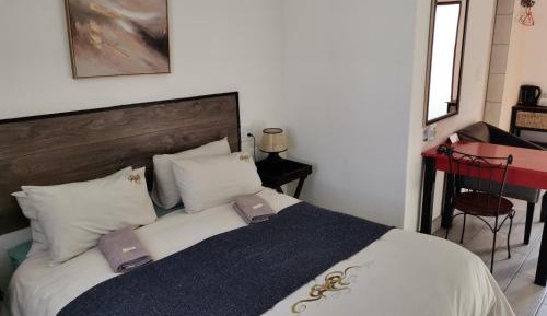 Standard Queen Room