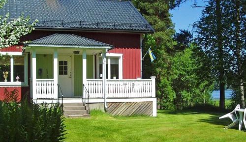Two-Bedroom Holiday Home