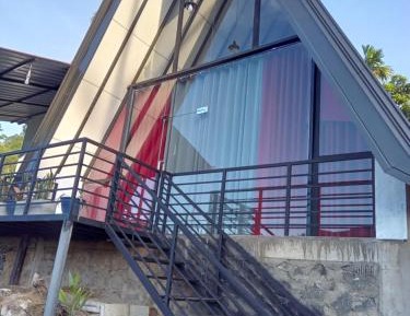 Family Room with Mountain View