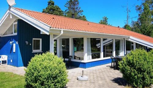 Five-Bedroom Holiday Home