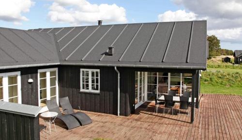 Five-Bedroom Holiday Home