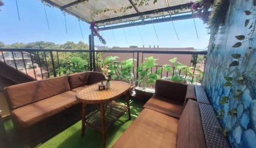 Two-Bedroom Deluxe Apartment with Balcony