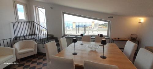Two-Bedroom Apartment with Terrace and Sea View