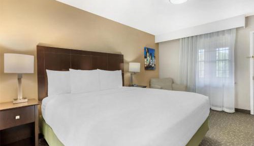 King Room - Non-Smoking