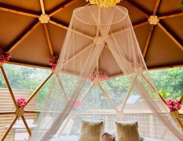 Suite with Hot Tub