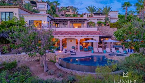 Deluxe Villa