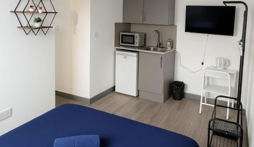 Deluxe Double Room with Shower
