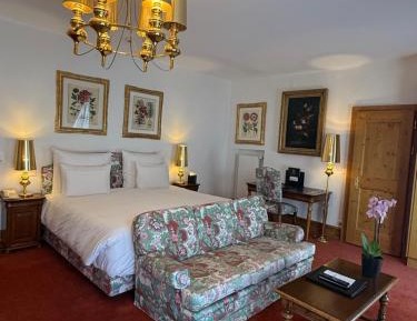 Deluxe Double Room with Golf Court View